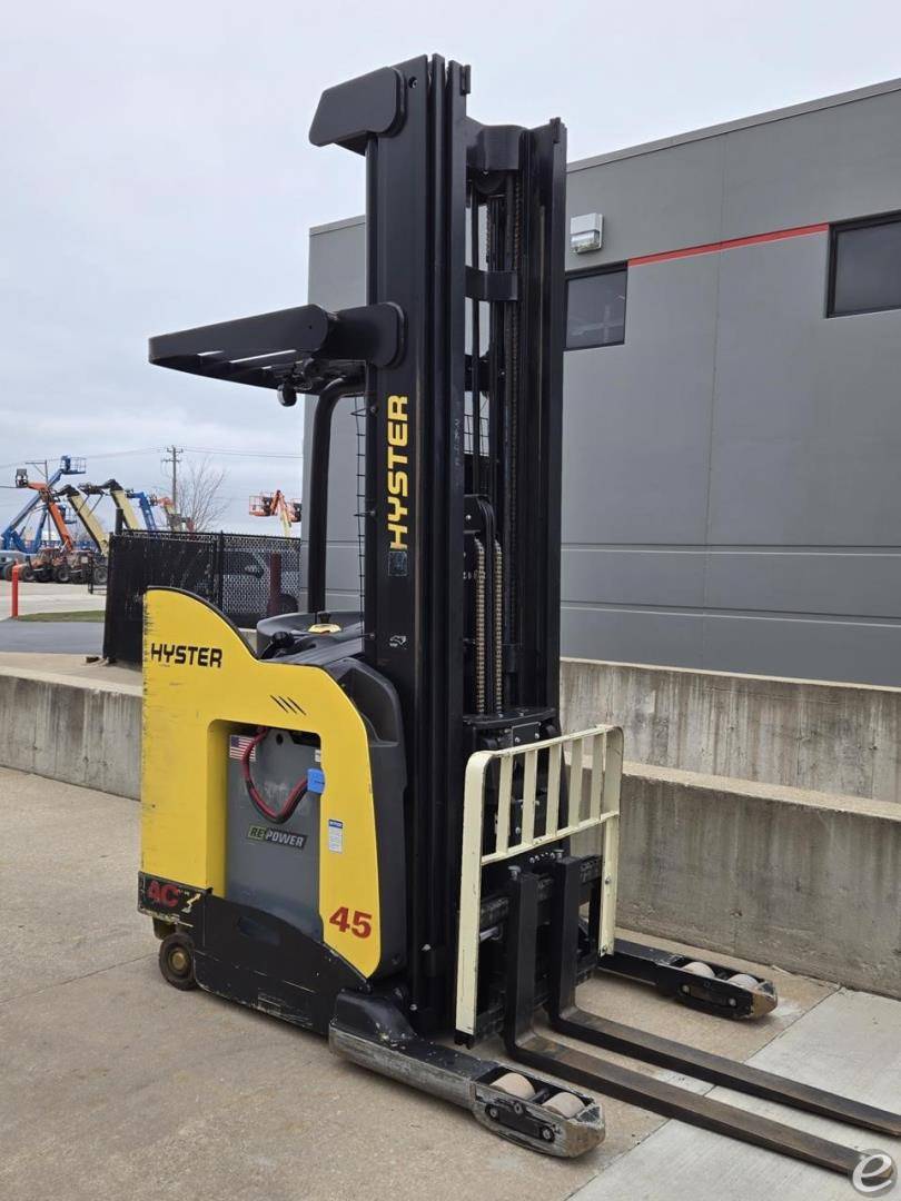 2017 Hyster N45ZR2 Electric Reach Truck - 123Forklift