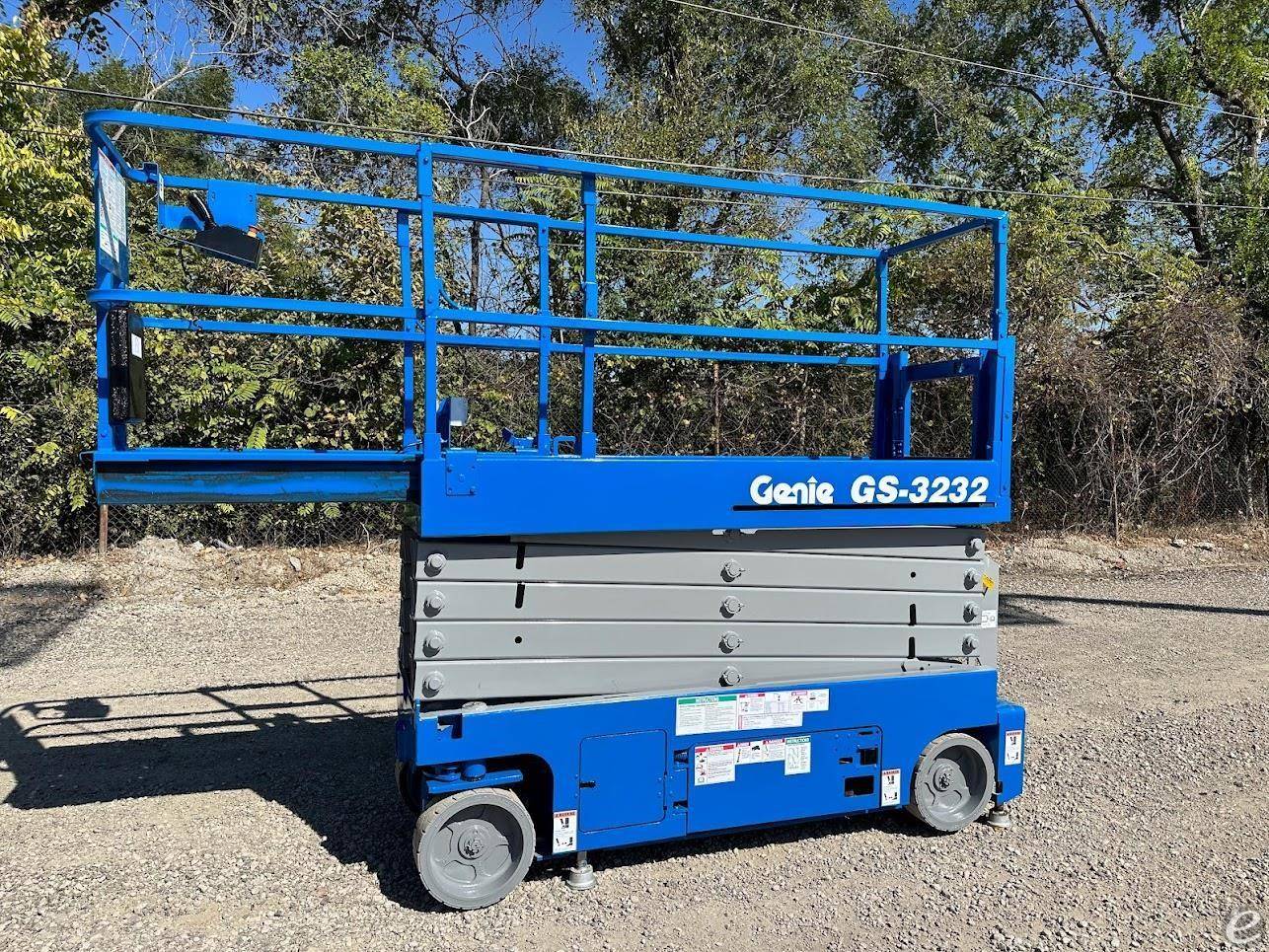 2013 Genie GS3232 Electric Scissor Lift - 123Forklift