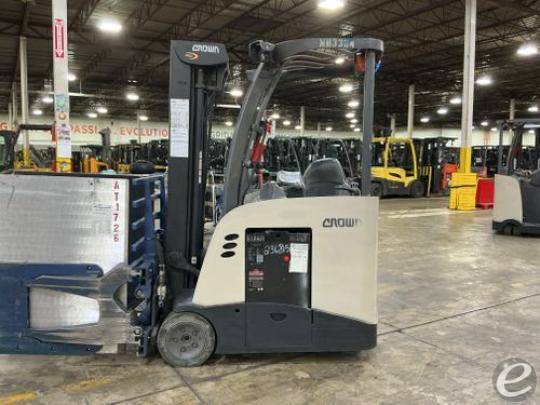2023 Crown RC5735-35