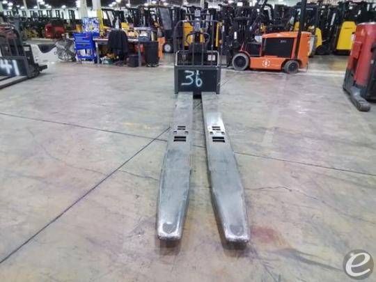2013 Crown PE4500-80 Electric Forklift - 123Forklift