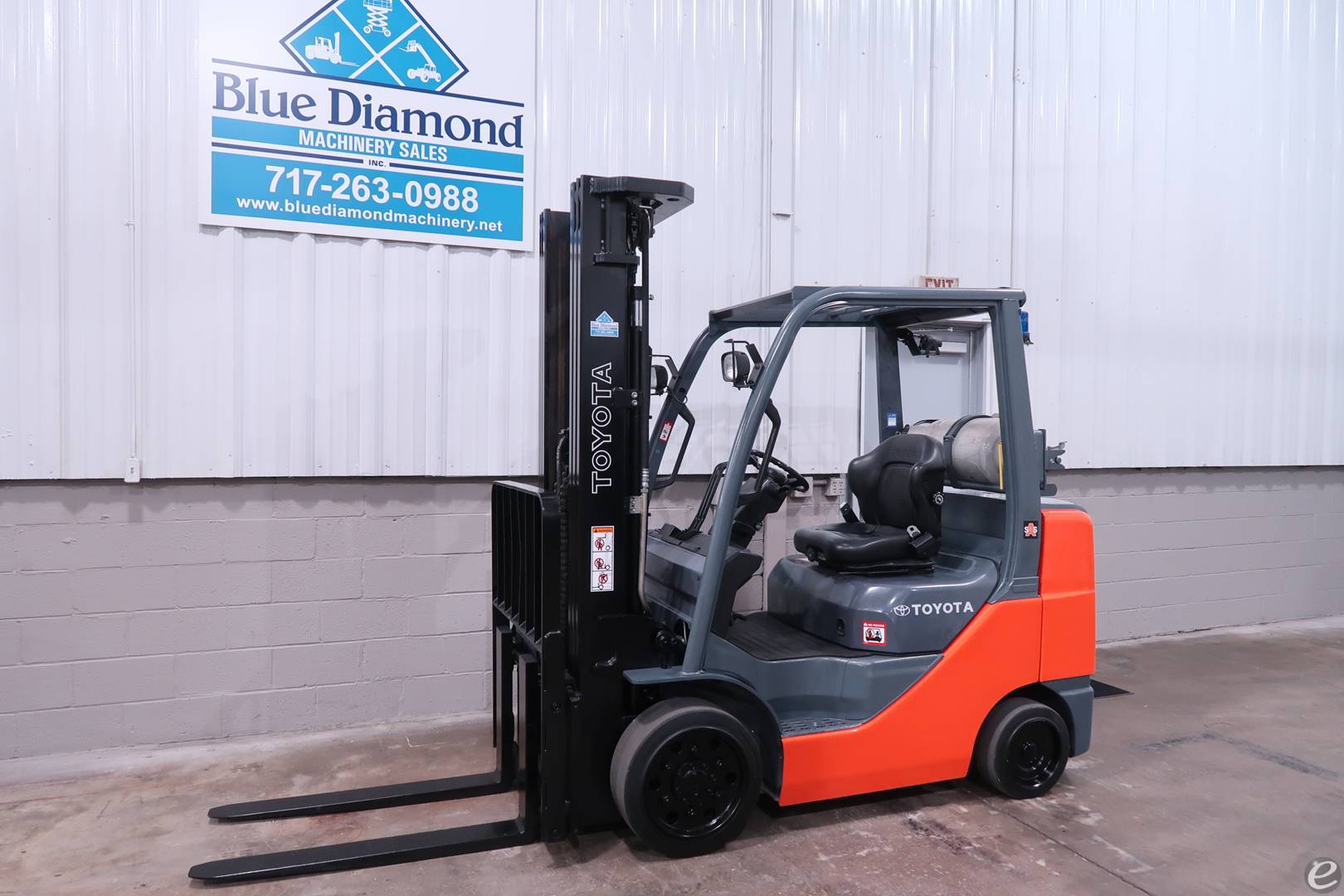 2016 Toyota 8FGCU30 LP Gas Forklift...