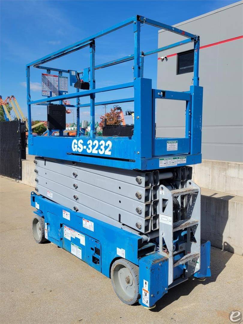2015 Genie GS3232 Electric Scissor Lift - 123Forklift