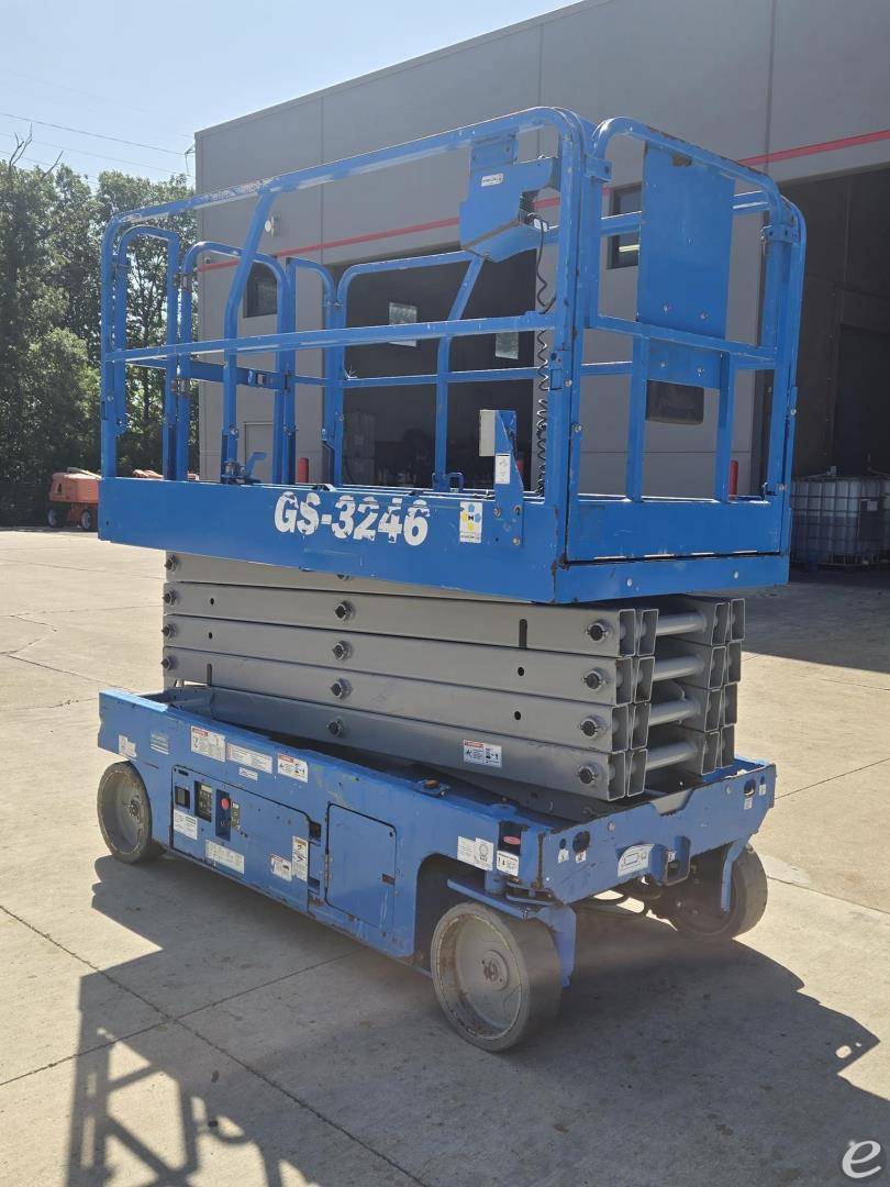 2018 Genie GS3246
