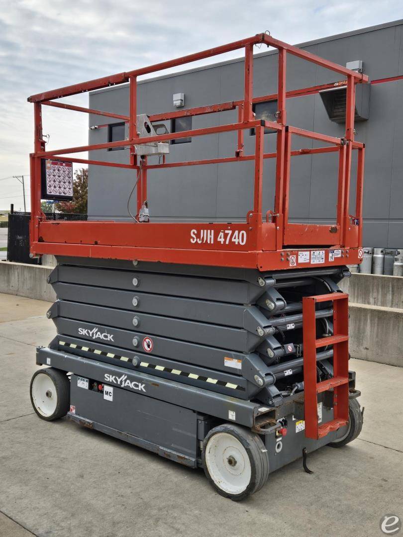 2017 Skyjack SJIII4740