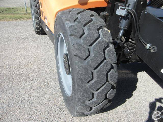 2015 JLG 1255