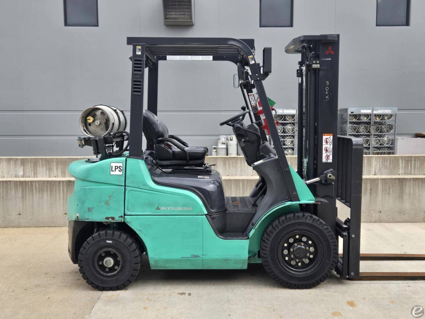 2020 Mitsubishi FG25N