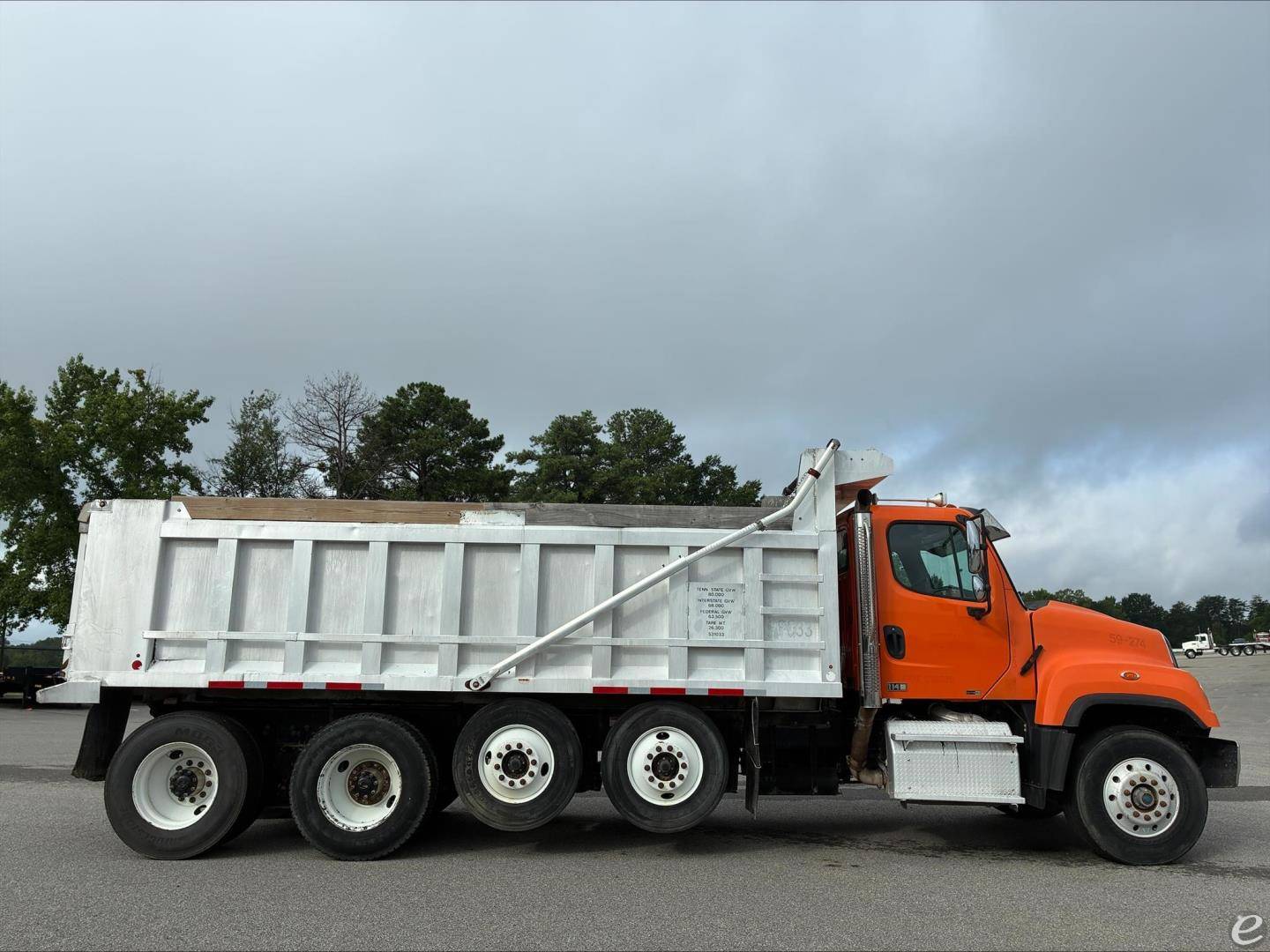 2015 Freightliner 114SD