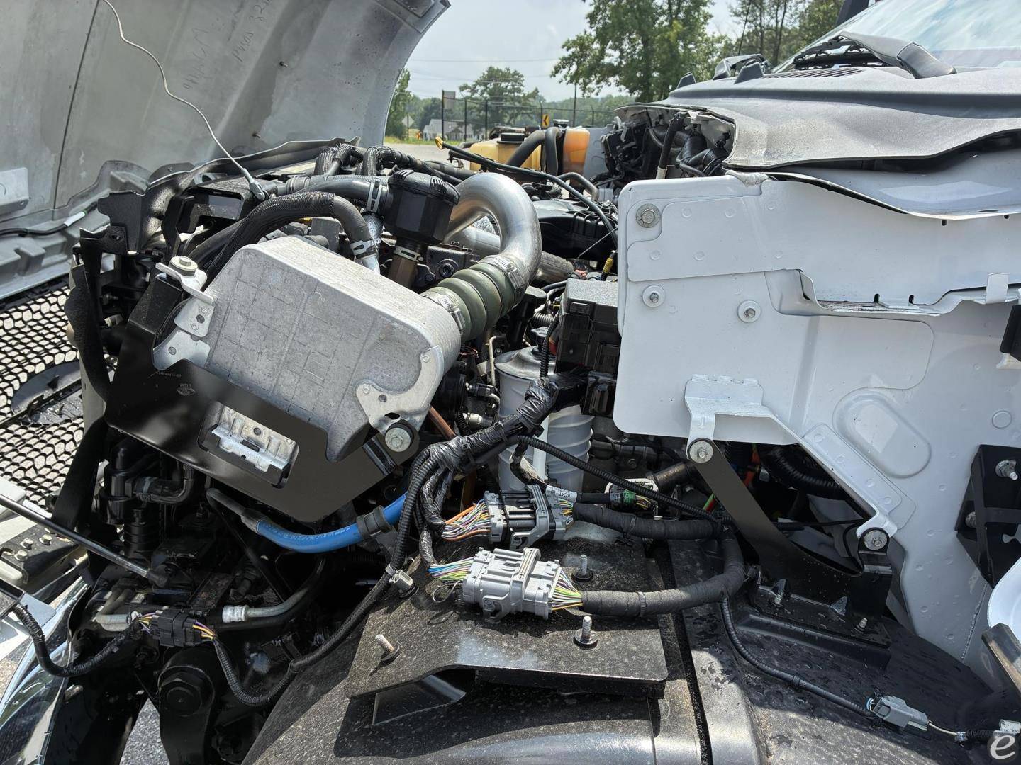 2019 Ford F750 XLT SD