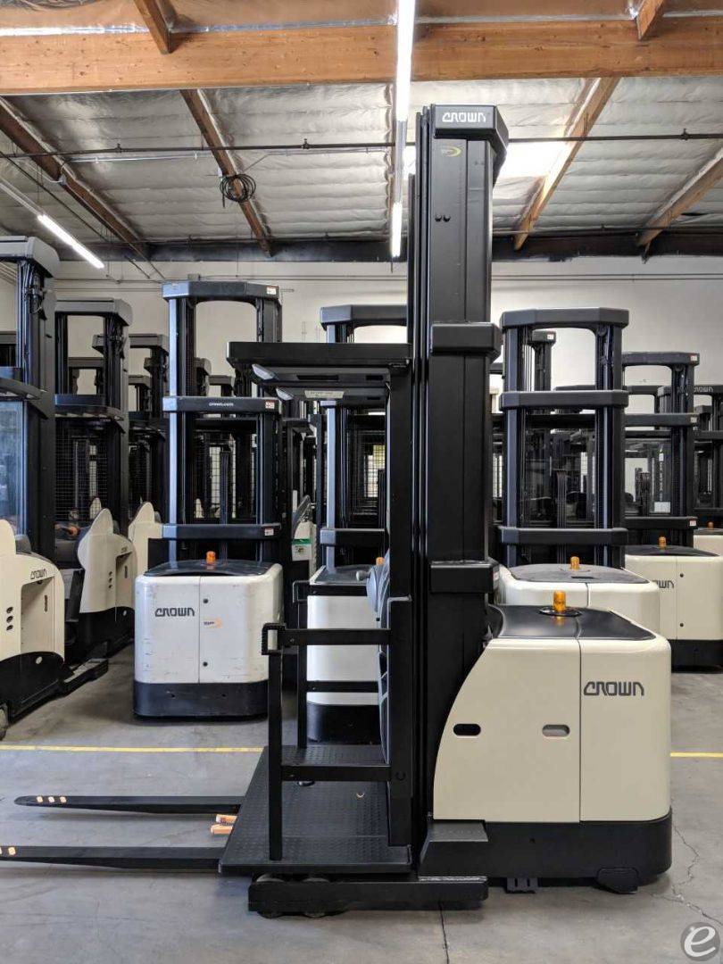 2014 Crown SP3520-30