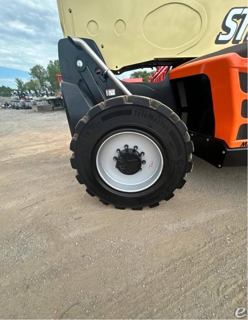 2022 JLG 1255