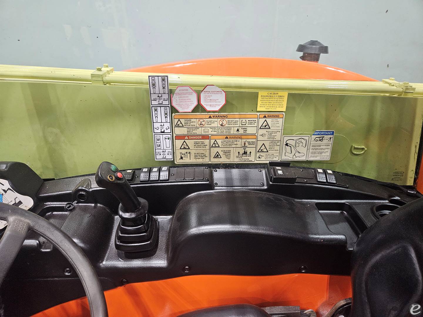 2018 JLG G5-18A