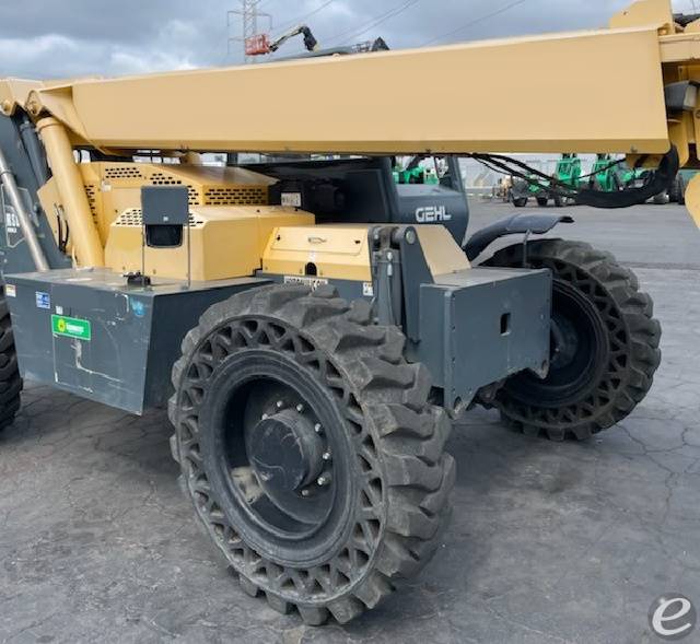 2018 Gehl RS8-44