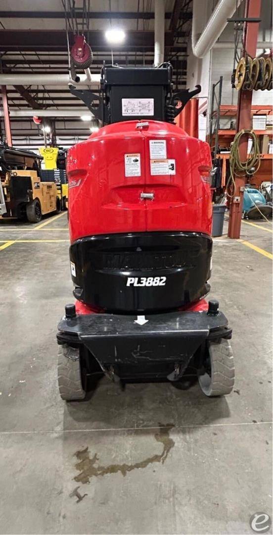 2021 Manitou 26VJR