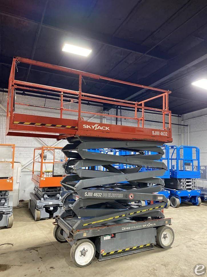 2015 Skyjack SJIII4632 Electric Scissor Lift - 123Forklift