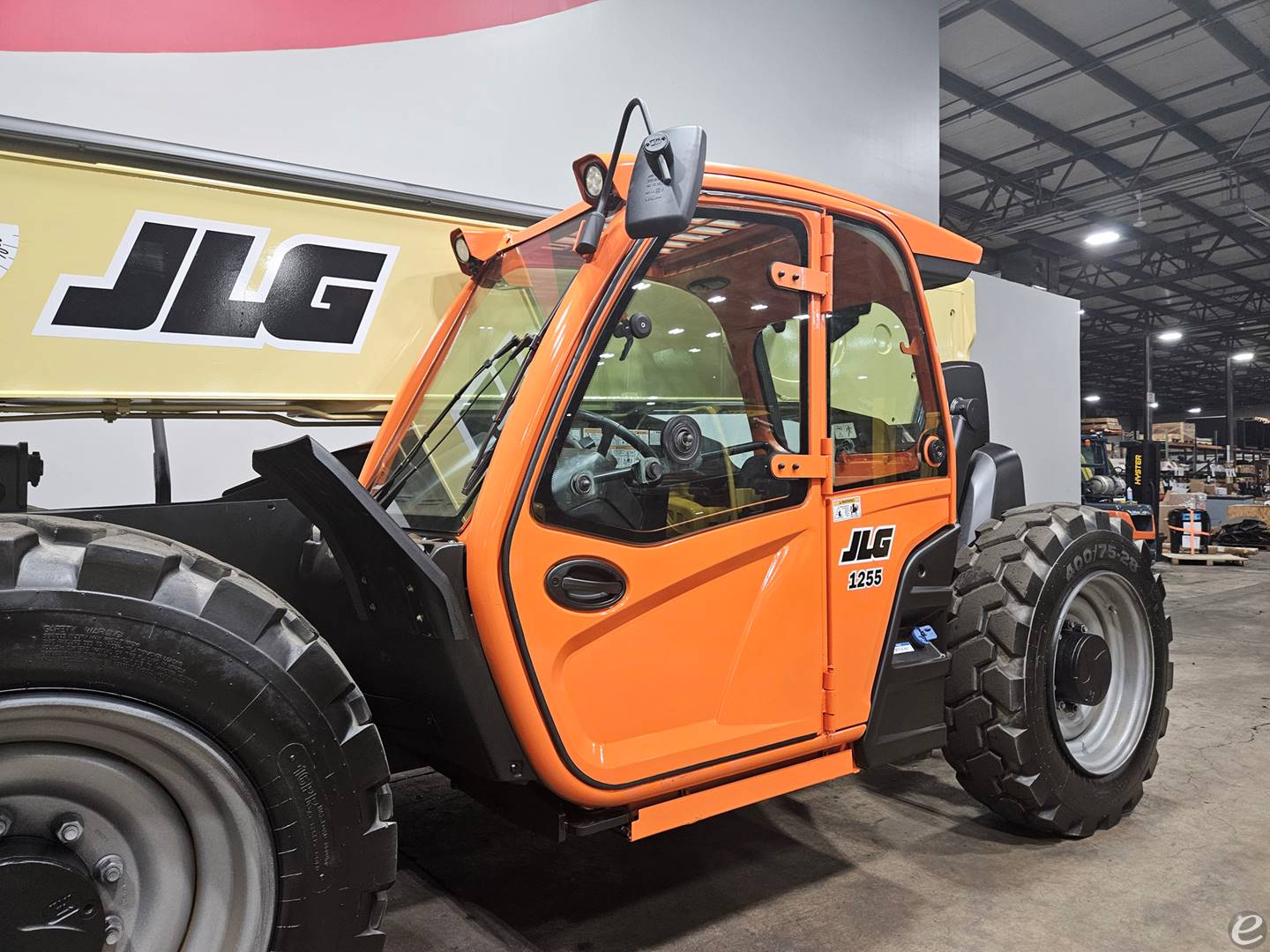 2021 JLG 1255