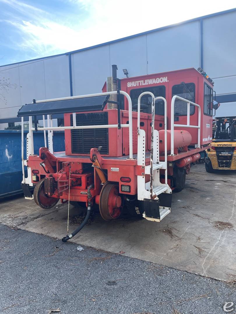 2005 Shuttlewagon SWX435C