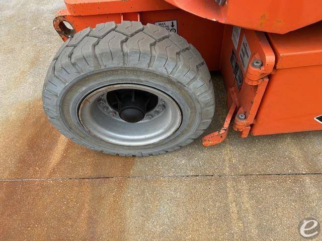 2014 JLG E300AJP