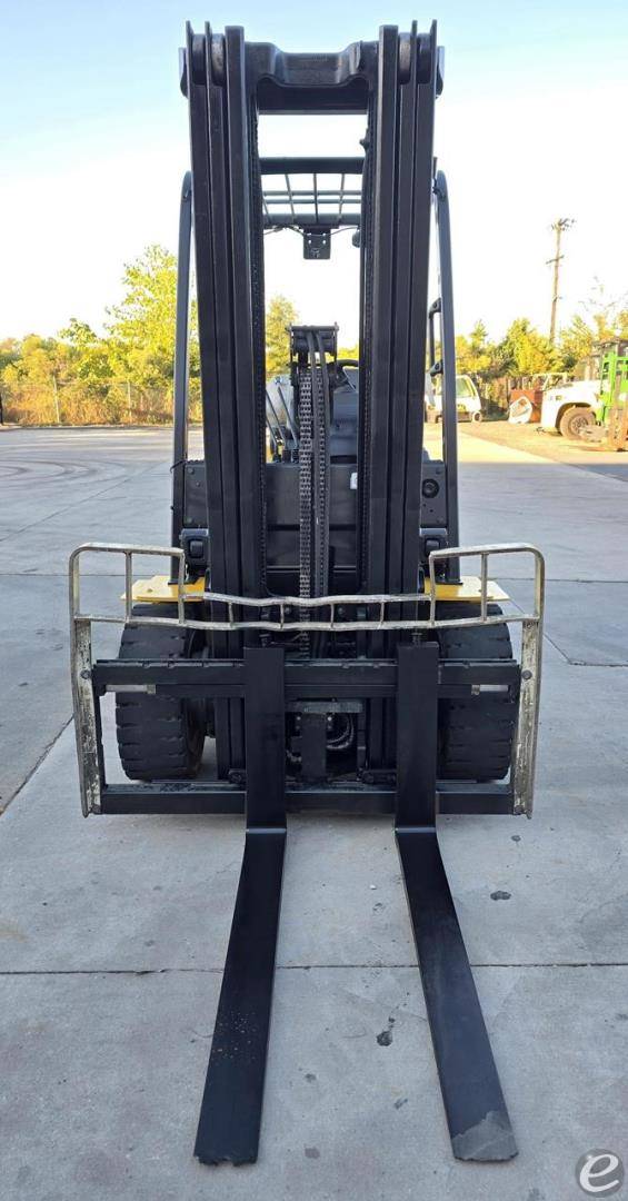2019 Yale GLP060MX