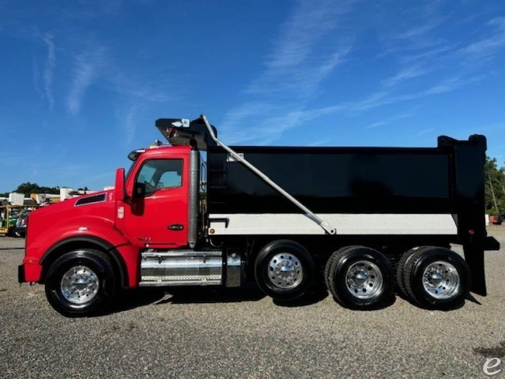 2022 Kenworth T880