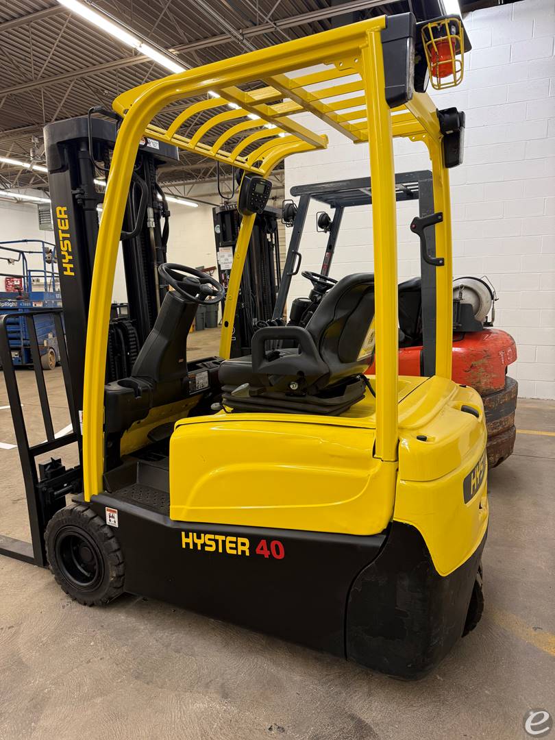 2017 Hyster J40XNT