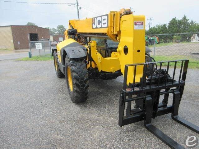 2017 JCB 509-42