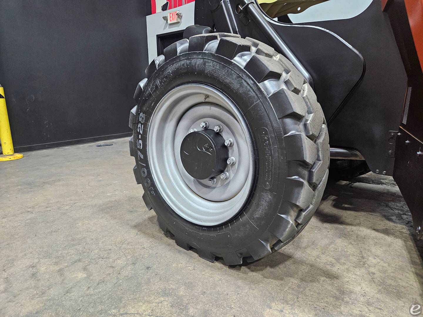 2021 JLG 1255