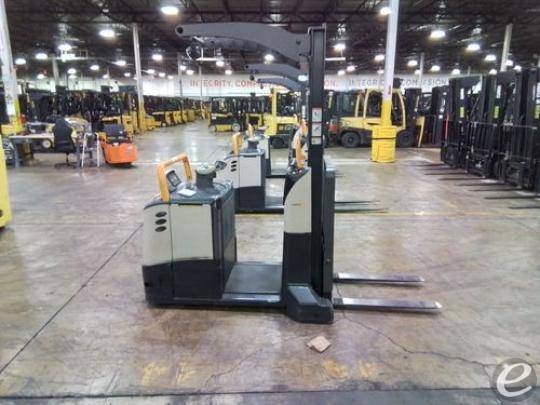 2020 Crown MPC3040-26