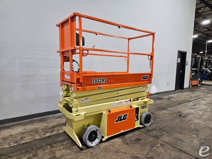 2014 JLG 1932RS