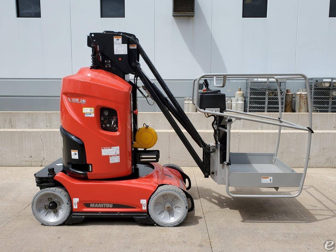 2020 Manitou 26VJR