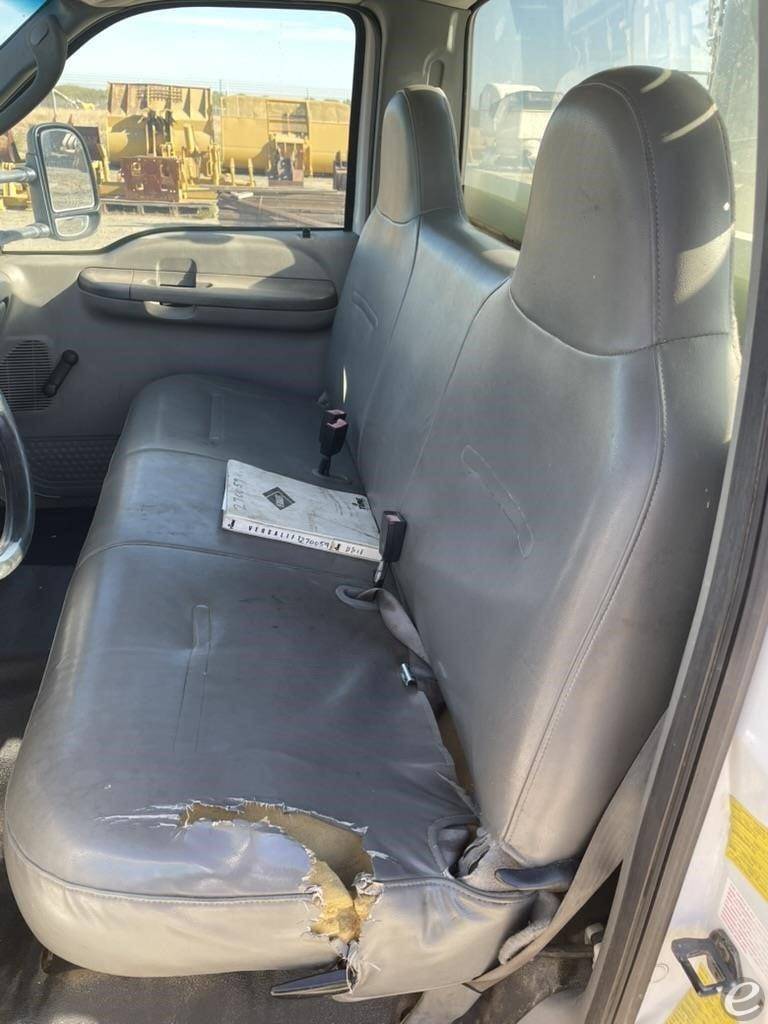 2004 Ford F450 SD