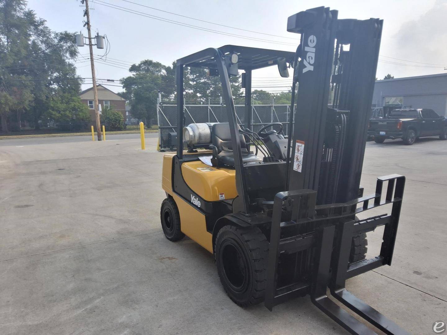 2017 Yale GLP060MX