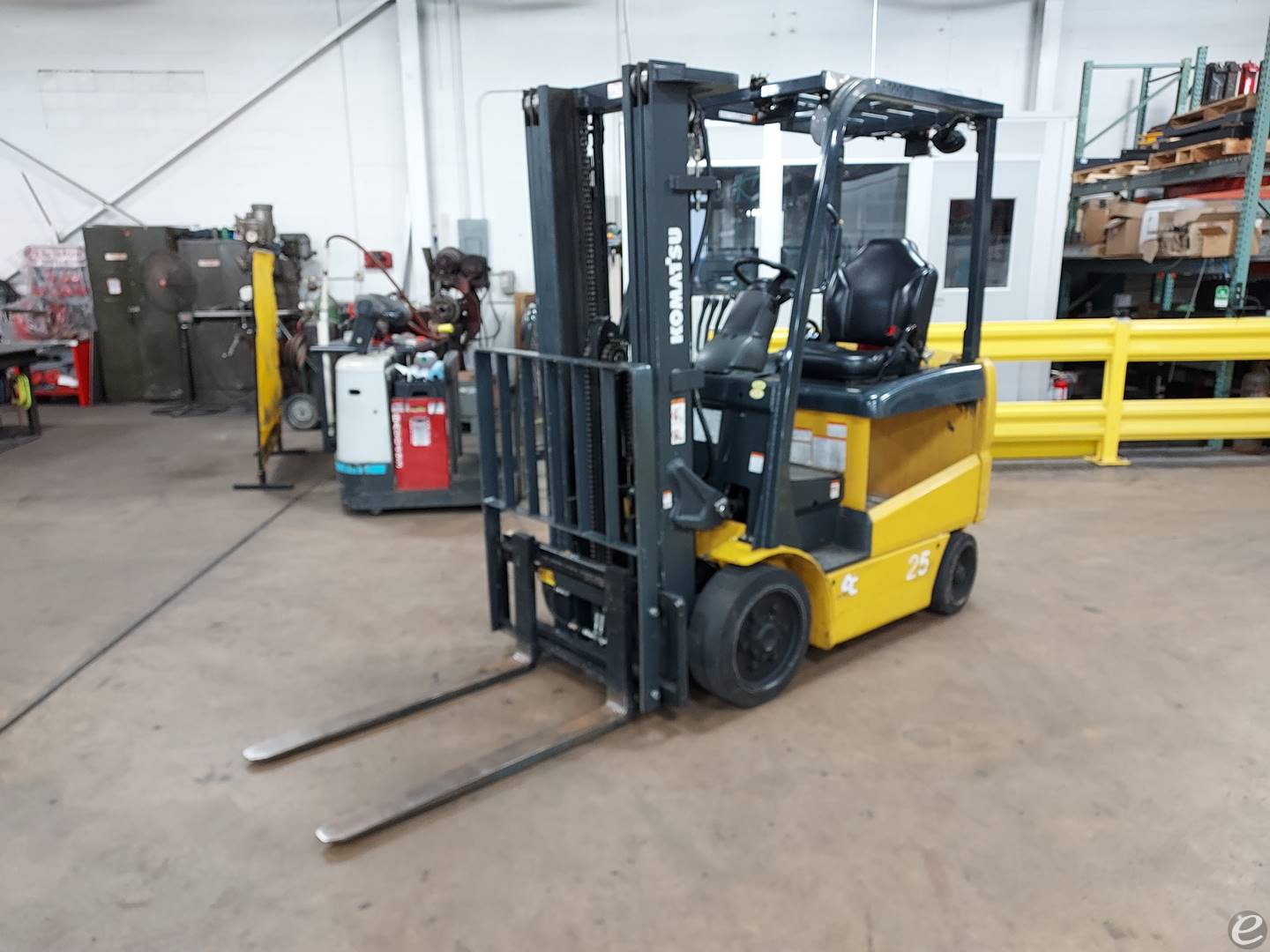 2017 Komatsu FB25SHU-6 Electric Forklift - 123Forklift