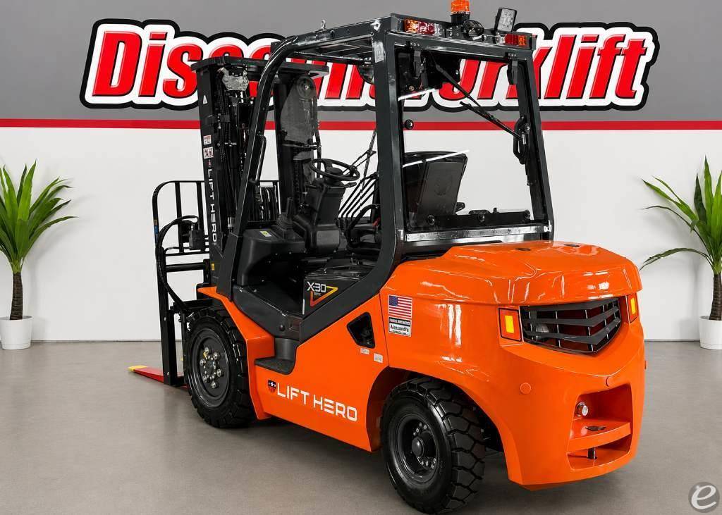 2026 Lift Hero CPCD30-X- MODEX