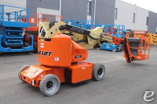 2017 JLG E400AJPN