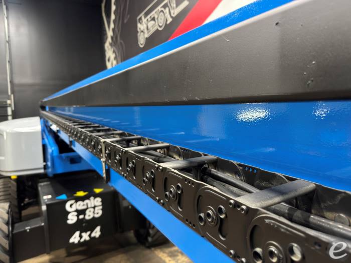 2014 Genie S85