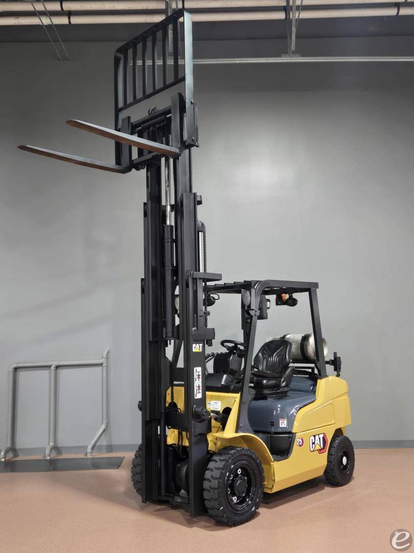 2020 Mitsubishi FG25N