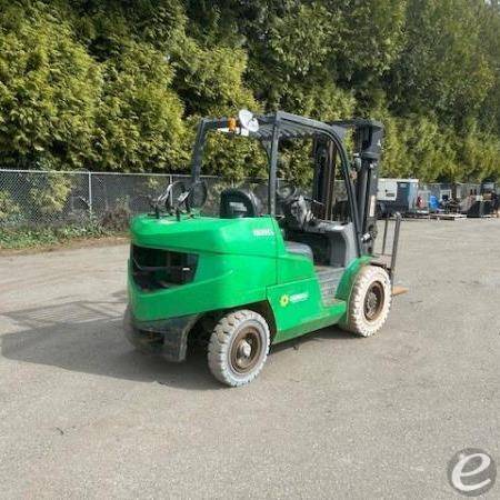2011 Mitsubishi FG50CN