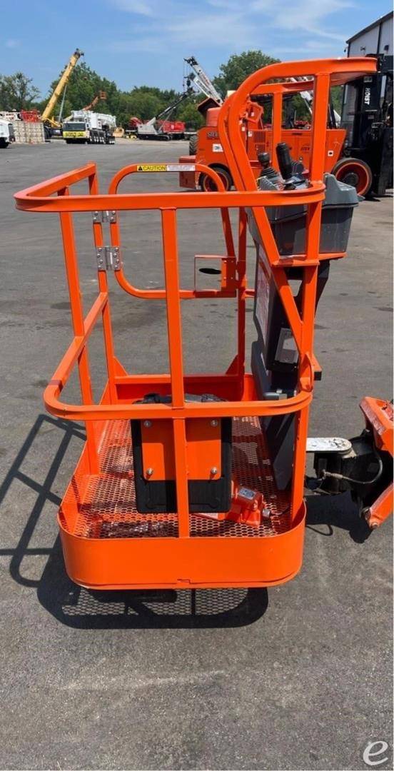 2015 JLG E300AJP