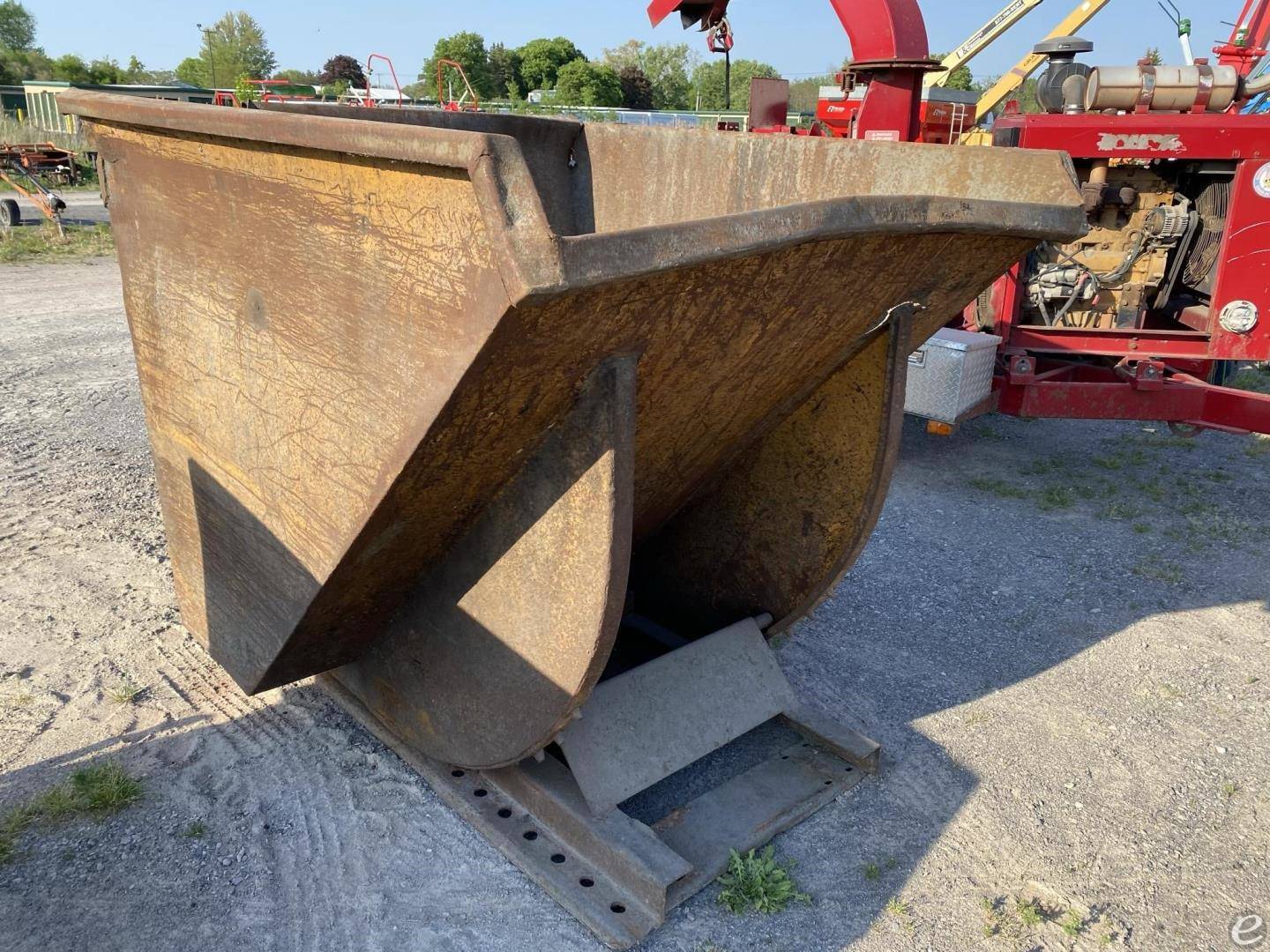 MOBILE DUMP HOPPER