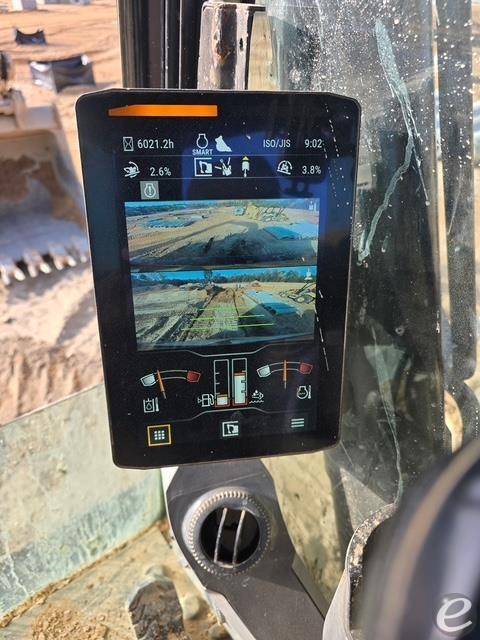 2021 Cat 330