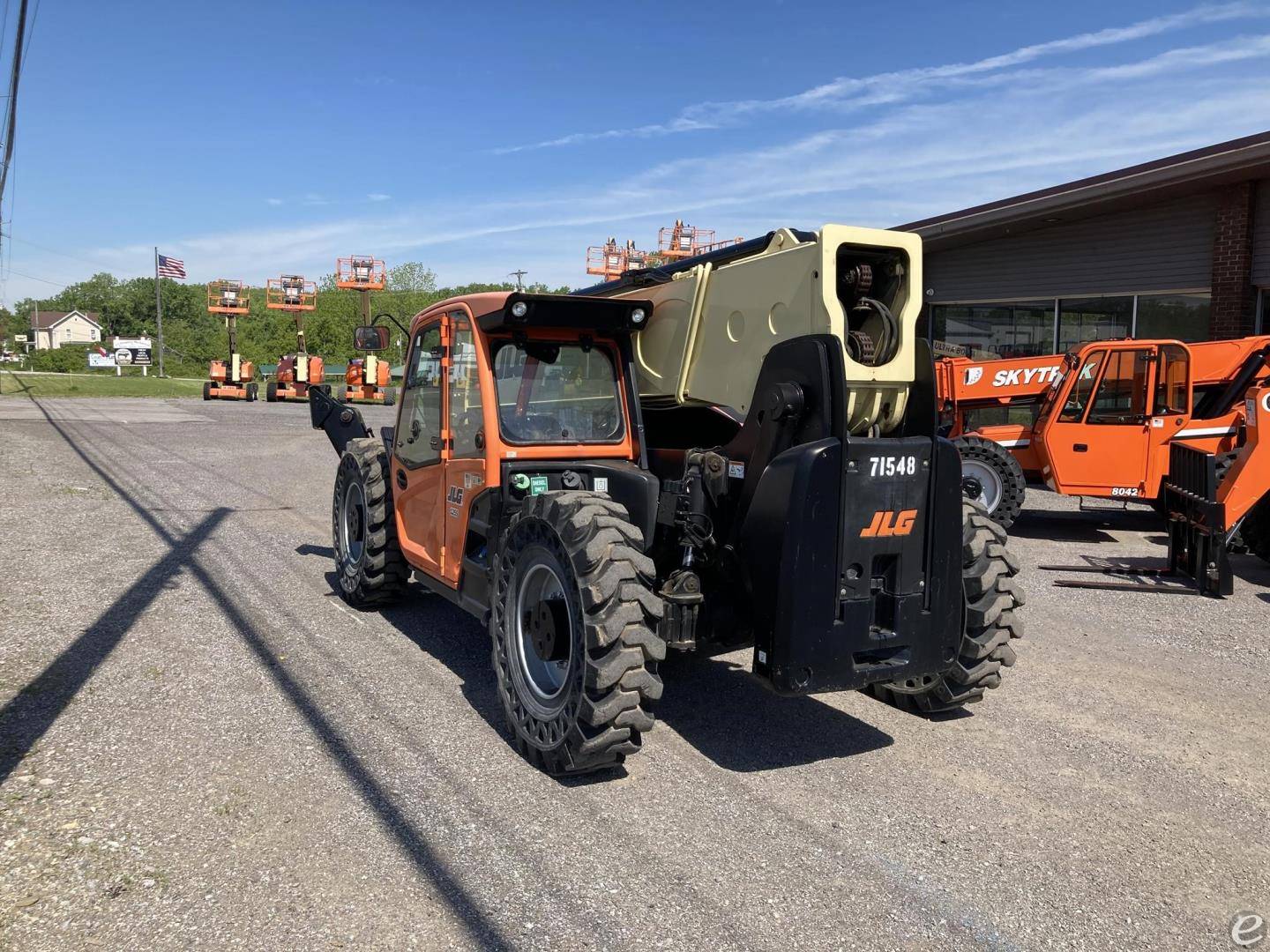 2015 JLG 1255