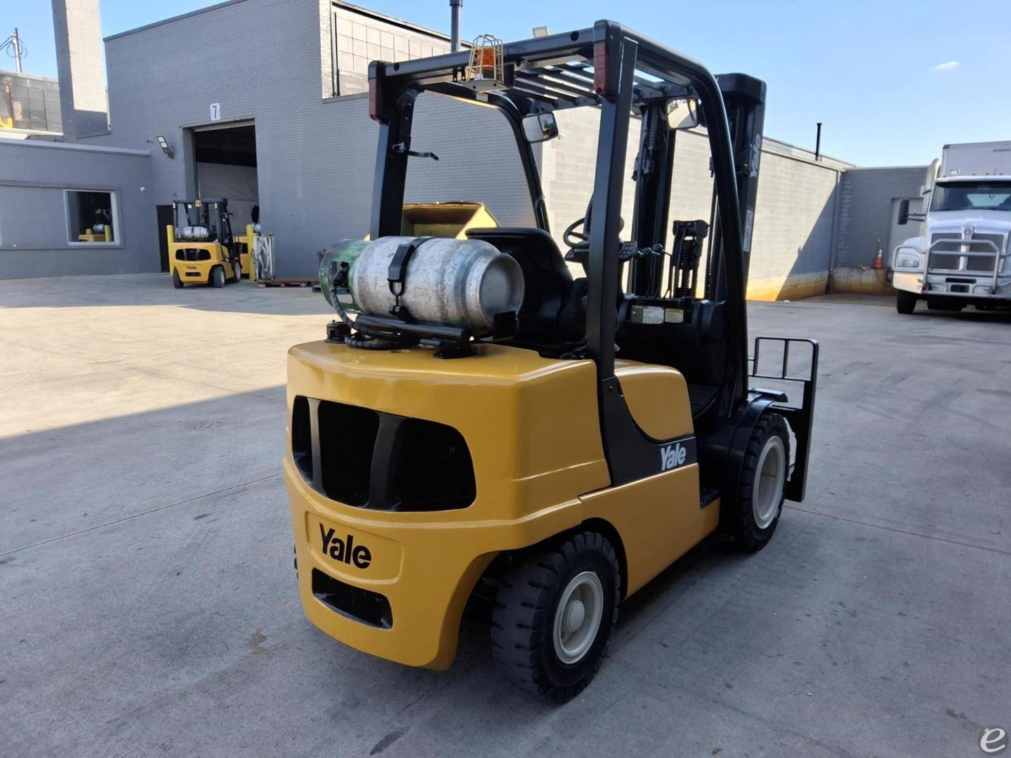 2016 Yale GLP060VX
