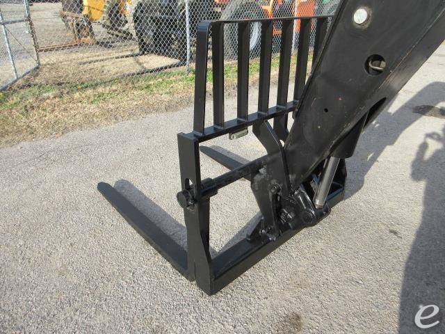 2015 JLG G9-43A
