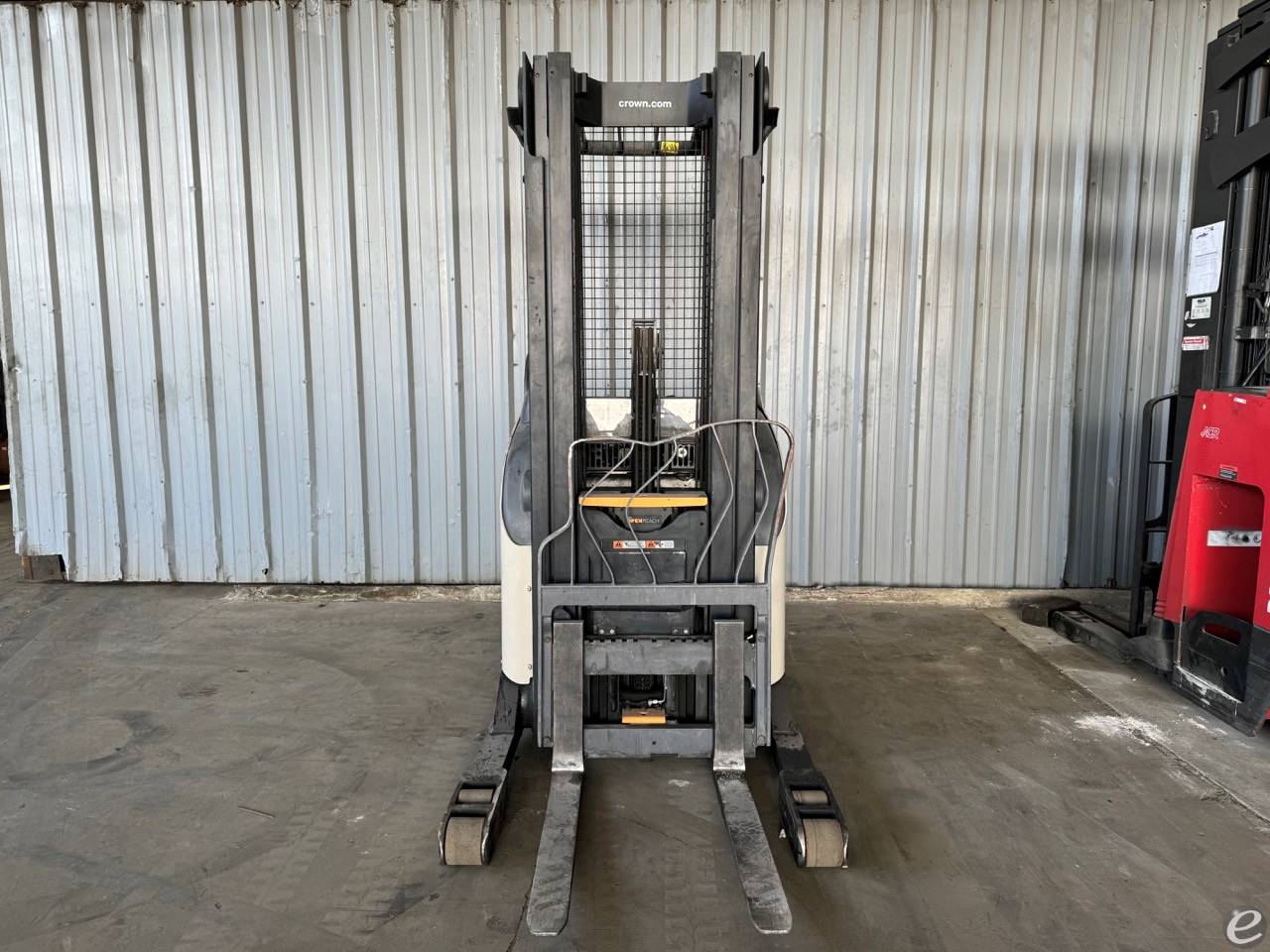 2008 Crown RR5725-45 Electric Reach Truck - 123Forklift