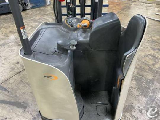 2023 Crown RC5735-35