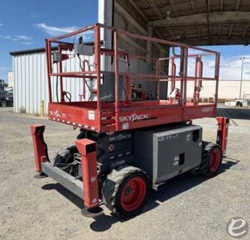 2016 Skyjack SJ6826RT