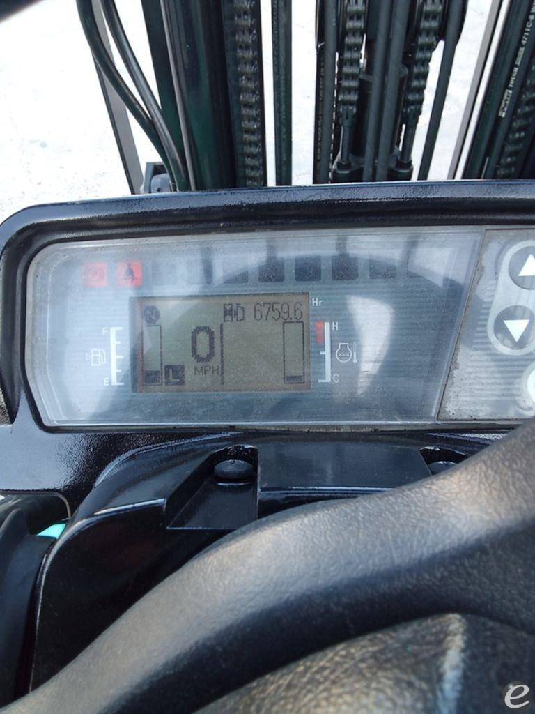 2015 Mitsubishi FD25N