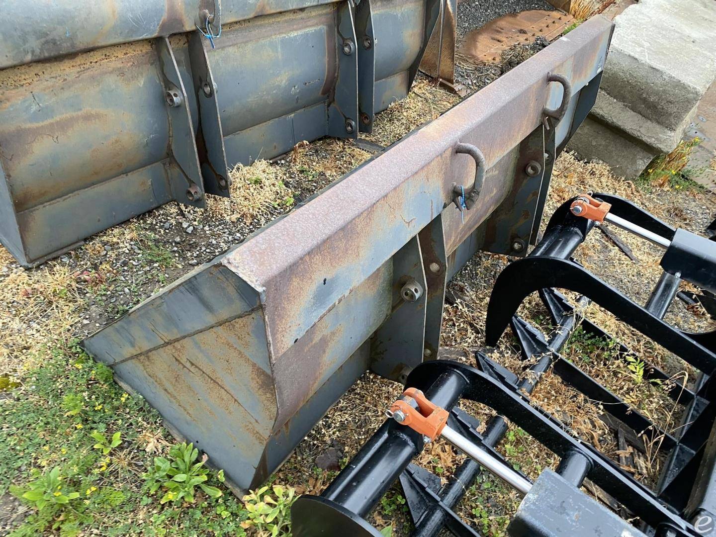 Ford 7' BUCKET