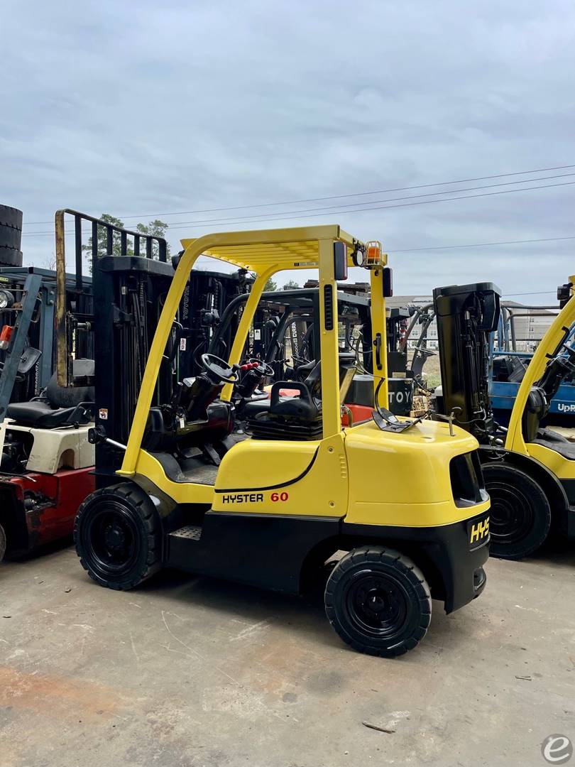 2017 Hyster H60XT LP Gas Forklift - 123Forklift