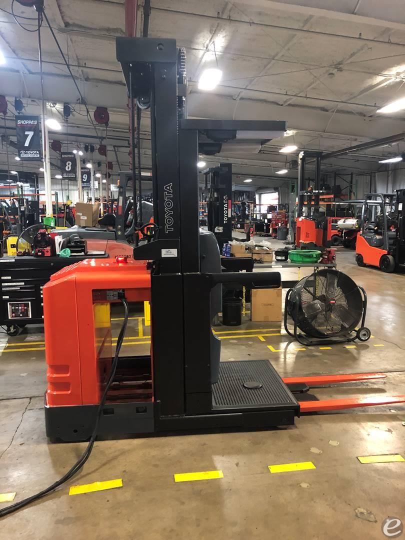 2017 Toyota 7BPUE15240 Electric Forklift - 123Forklift